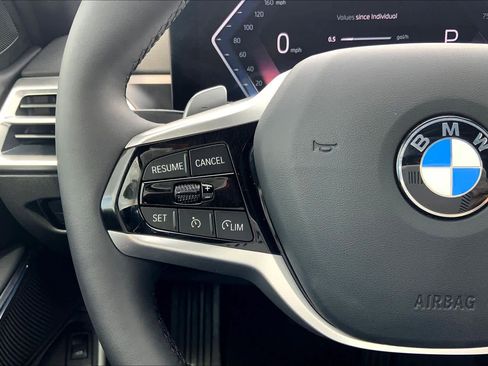 Used 2025 BMW 330i Sedan image 21