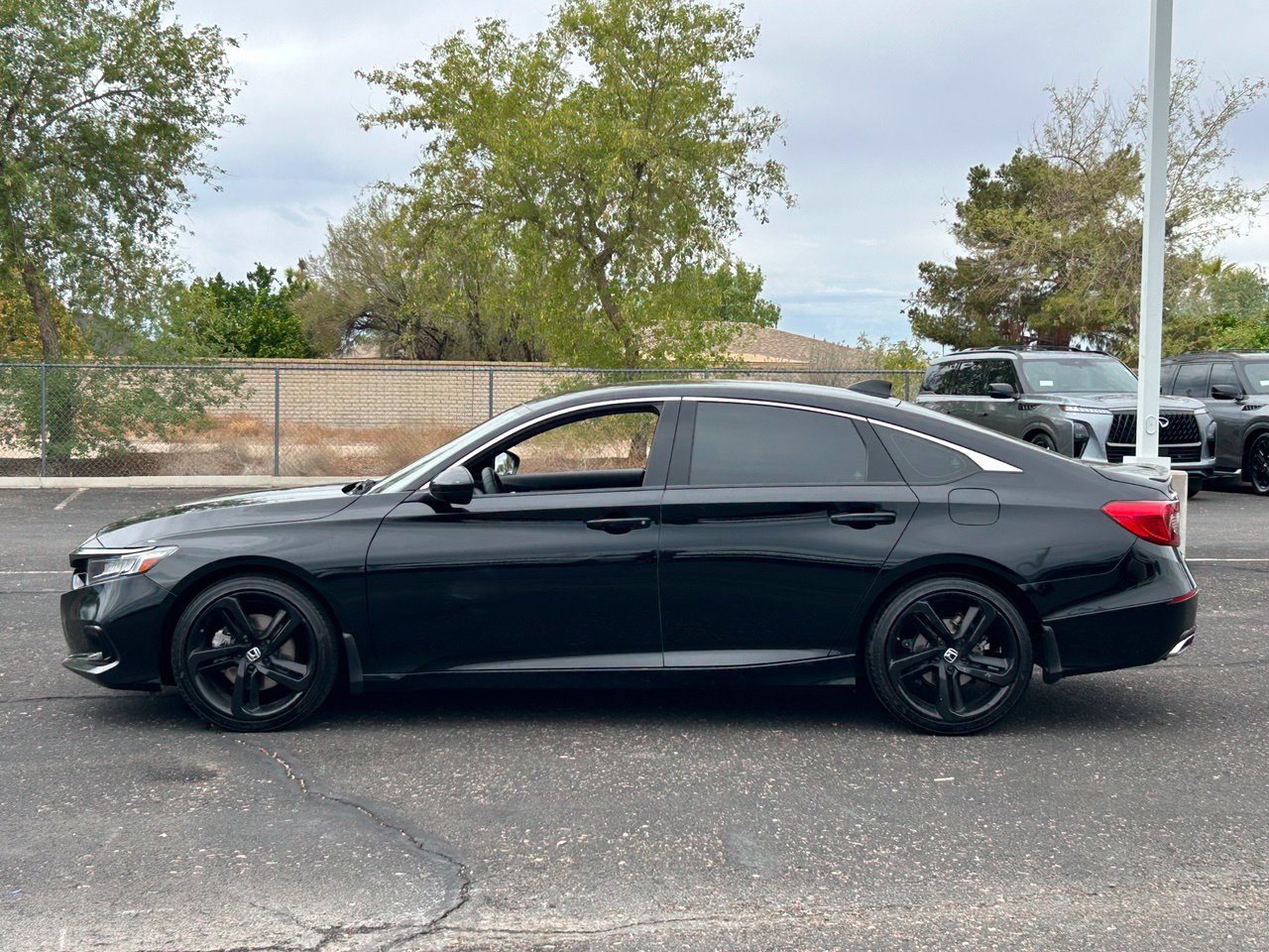Used 2022 Honda Accord Sport image 3