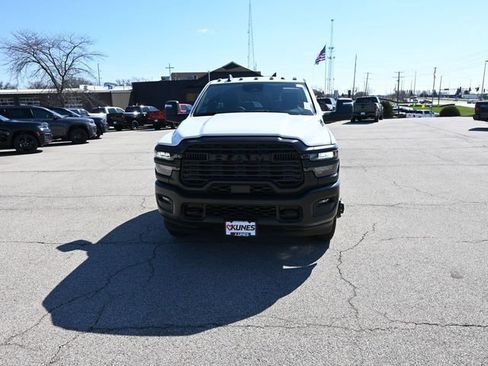 New 2026 RAM 3500 Tradesman AWD/4WD image 15