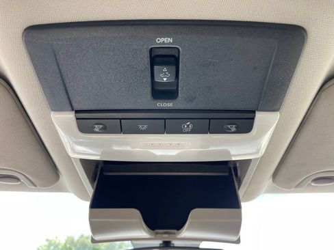 Used 2020 Nissan Altima 2.5 SR w/ Premium Package FWD image 19