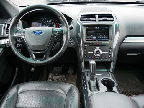 Used 2016 Ford Explorer Sport w/ Equipment Group 401A AWD/4WD image 15
