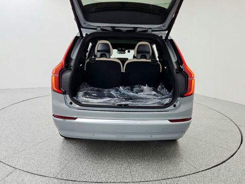 New 2025 Volvo XC90 T8 Core w/ Protection Package Premier image 19