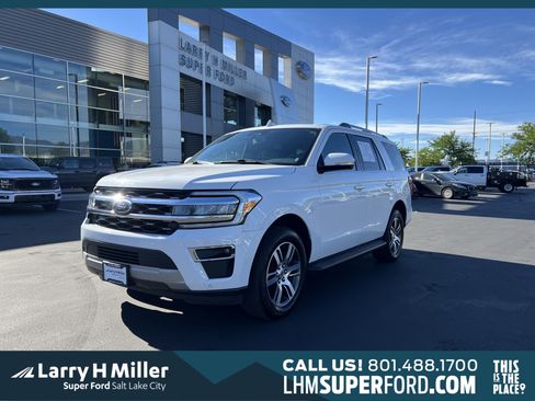 Used 2024 Ford Expedition Limited AWD/4WD image 1