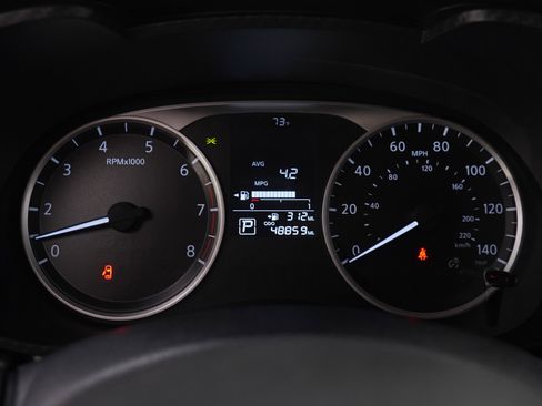 Used 2024 Nissan Versa S w/ Trunk Package FWD image 26