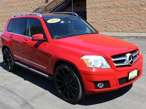 Used 2010 Mercedes-Benz GLK 350 4MATIC image 1