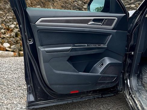 Used 2019 Volkswagen Atlas SE image 21