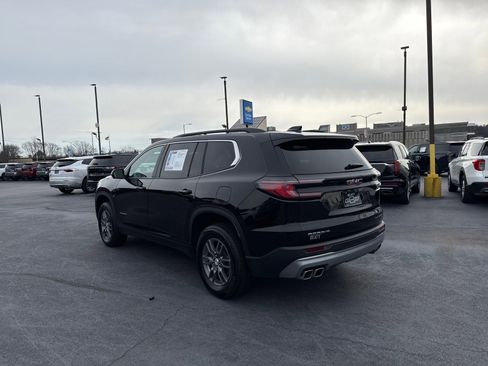 Used 2025 GMC Acadia Elevation image 5