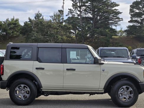 New 2025 Ford Bronco Big Bend image 4