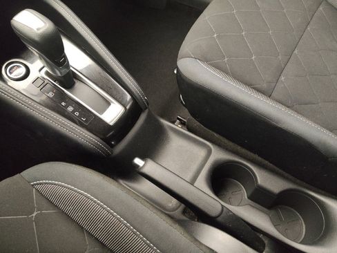 Used 2019 Nissan Kicks SV image 26