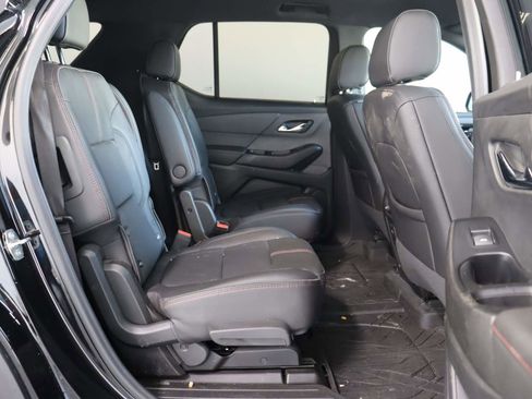 Used 2023 Chevrolet Traverse RS FWD image 20