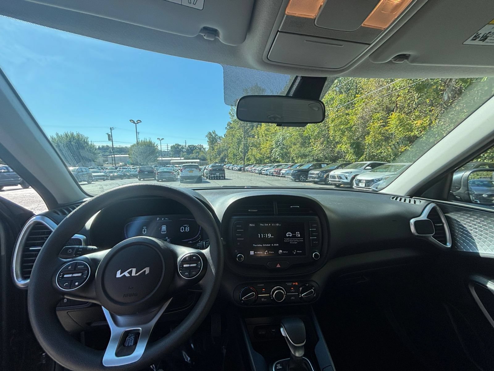 Used 2025 Kia Soul LX w/ LX Technology Package FWD image 27