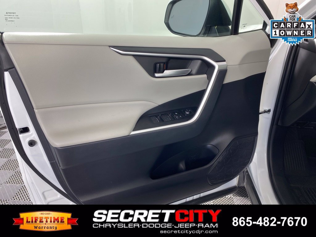 Used 2023 Toyota RAV4 XLE w/ Convenience Package AWD/4WD image 12