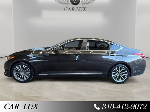 Used 2015 Hyundai Genesis 3.8 image 2