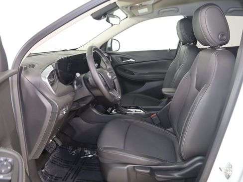 Used 2024 Buick Encore GX Preferred FWD image 9