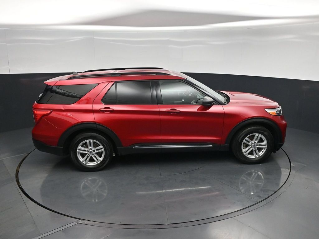 Used 2021 Ford Explorer XLT w/ Equipment Group 202A RWD image 36
