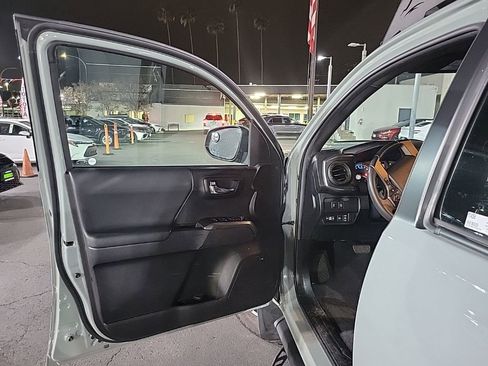 Used 2021 Toyota Tacoma TRD Pro image 11