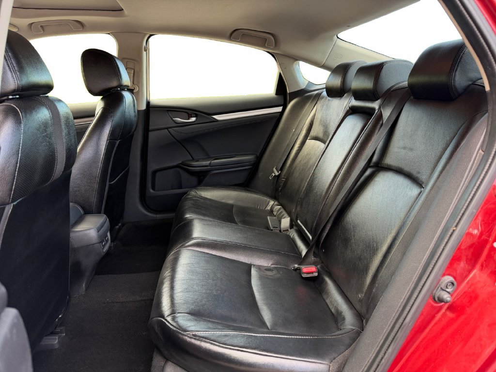 Used 2019 Honda Civic Touring image 19