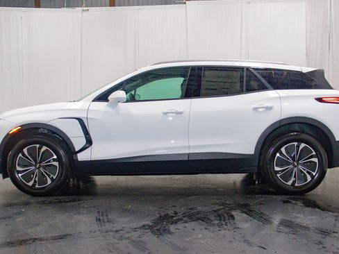 New 2026 Chevrolet Blazer EV LT image 5