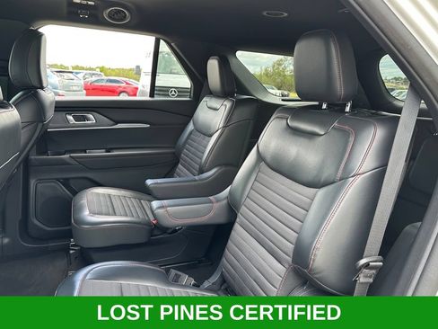 Used 2025 Ford Explorer ST-Line w/ Premium Package RWD image 28