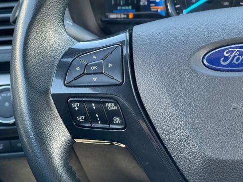 Used 2018 Ford Explorer XLT AWD/4WD image 33
