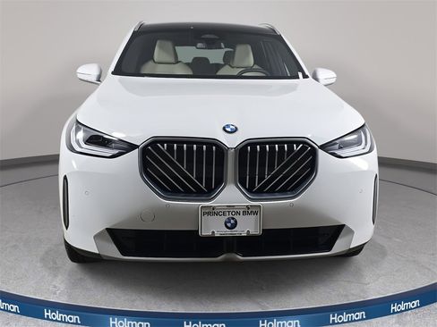 Used 2025 BMW X3 xDrive30i w/ Convenience Package image 3