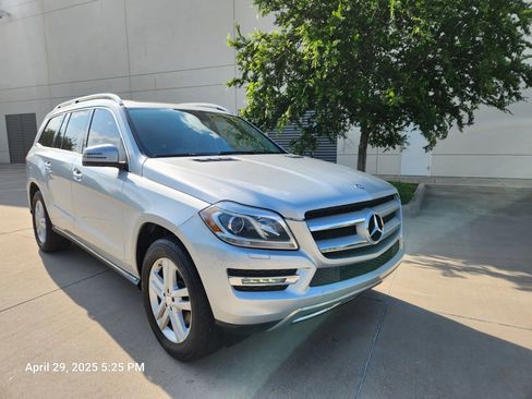Used 2014 Mercedes-Benz GL 350 BlueTEC 4MATIC image 10