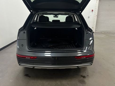 Used 2021 Audi Q5 2.0T Premium w/ Convenience Package AWD/4WD image 25