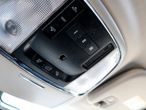 Used 2019 Dodge Durango Citadel w/ Technology Group image 33