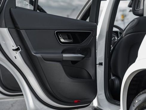 New 2026 Mercedes-Benz GLC 300 4MATIC image 31