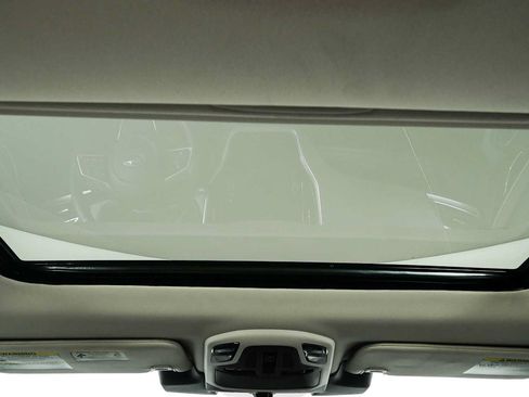 Used 2024 Subaru Outback Limited AWD/4WD image 4