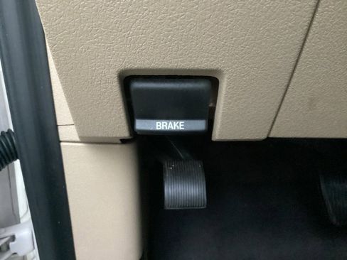 Used 2010 Ford F150 Lariat image 54