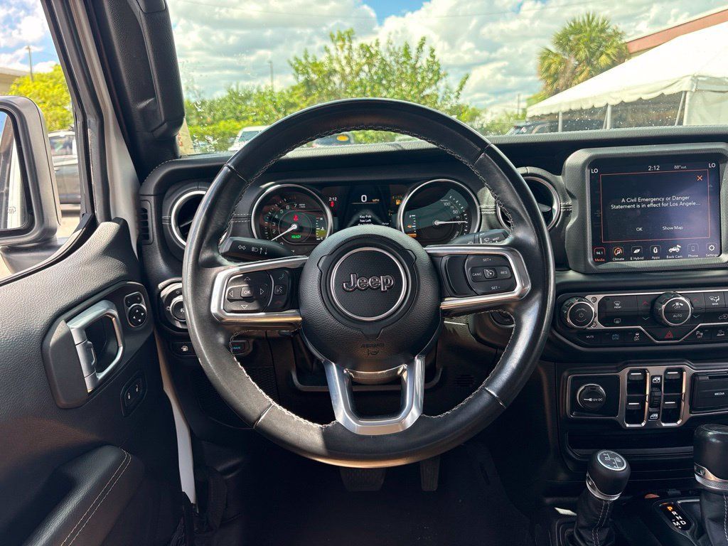 Used 2022 Jeep Wrangler Unlimited Sahara w/ Safety Group AWD/4WD image 21