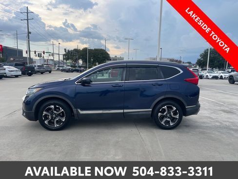 Used 2018 Honda CR-V Touring image 2