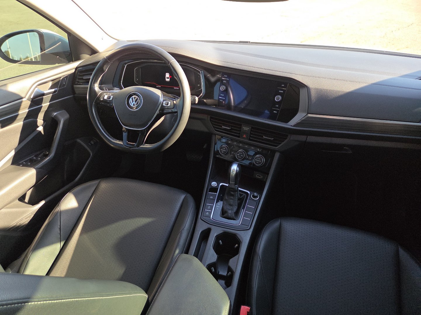 Used 2019 Volkswagen Jetta SEL FWD image 21