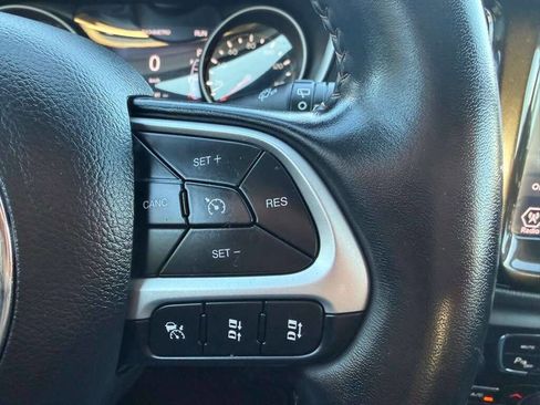 Used 2021 Jeep Compass Limited AWD/4WD image 10