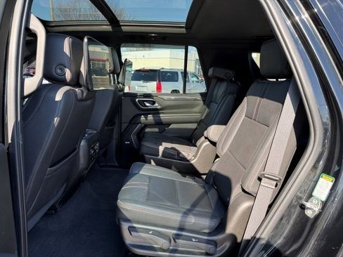 Used 2021 Chevrolet Tahoe RST image 18