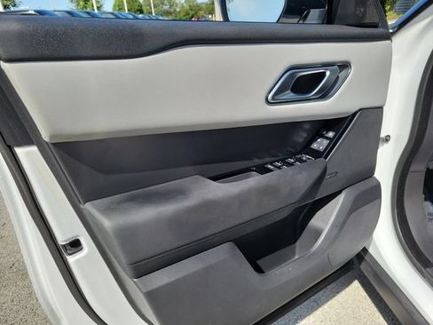 Used 2024 Land Rover Range Rover Velar Dynamic SE AWD/4WD image 24