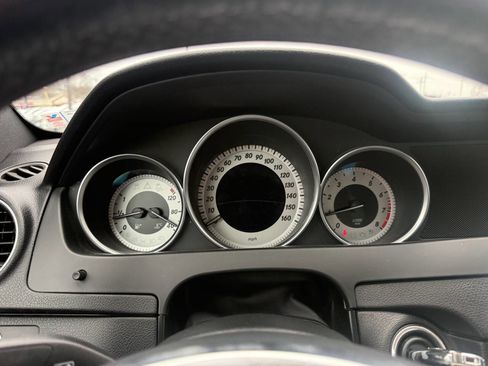 Used 2014 Mercedes-Benz C 250 Coupe image 17