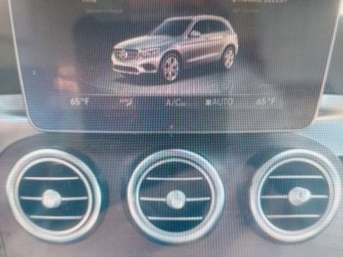 Used 2019 Mercedes-Benz GLC 300 4MATIC image 6