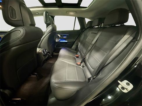 Used 2025 Mercedes-Benz GLC 350e 4MATIC w/ Advanced USB Package image 26