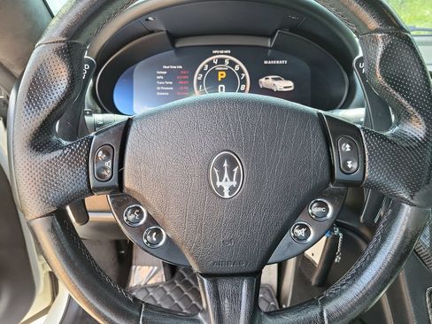 Used 2013 Maserati GranTurismo Sport RWD image 11