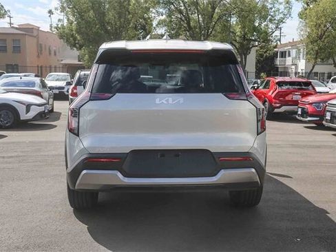 New 2026 Kia EV9 Light image 7