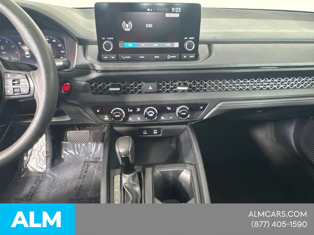 Used 2023 Honda Accord EX image 31