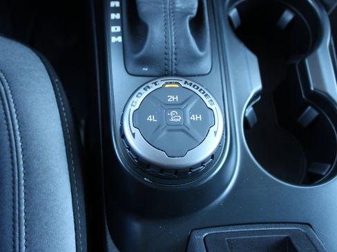 Used 2024 Ford Bronco Big Bend image 22