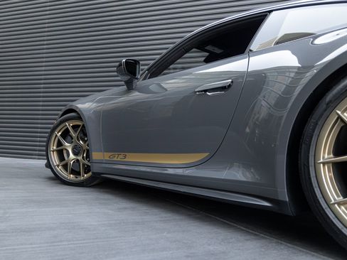 Certified 2025 Porsche 911 GT3 image 14