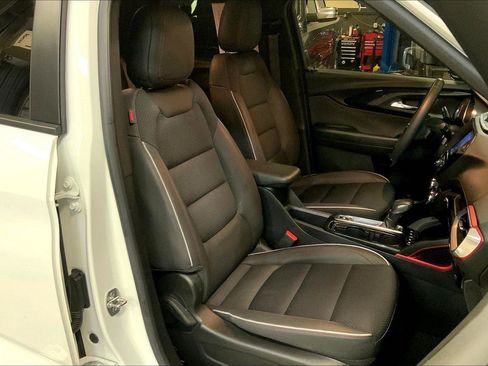 Used 2023 Chevrolet TrailBlazer RS w/ Convenience Package image 7