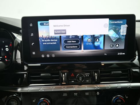 New 2026 Nissan Pathfinder SL image 15