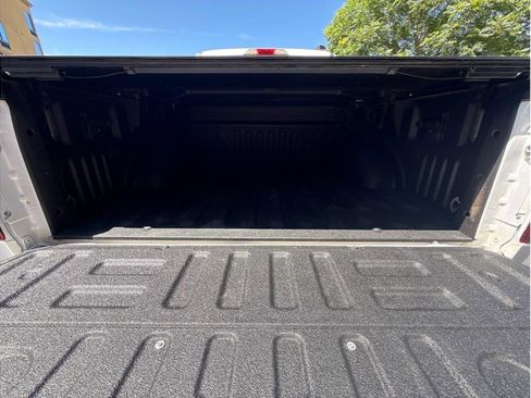 Used 2019 Ford F150 XLT w/ Equipment Group 302A Luxury AWD/4WD image 18