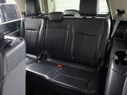 Used 2024 Ford Expedition XLT image 19