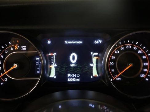 Used 2021 Jeep Wrangler Unlimited Sahara AWD/4WD image 17
